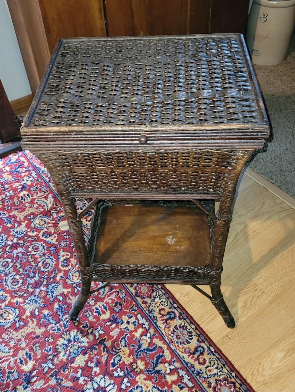 Vintage Heywood Wakefield Stand